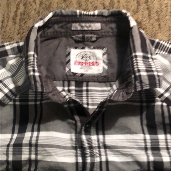 Men’s Button Down - Picture 2 of 2